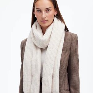 NWOT Madewell Cotton-Blend Scarf in Winter White